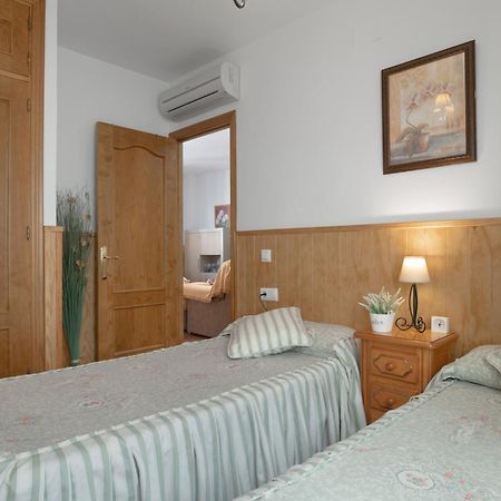 Apartamento Rocio - Solo Familias โกนิล เด ลาฟรอนเตรา ภายนอก รูปภาพ