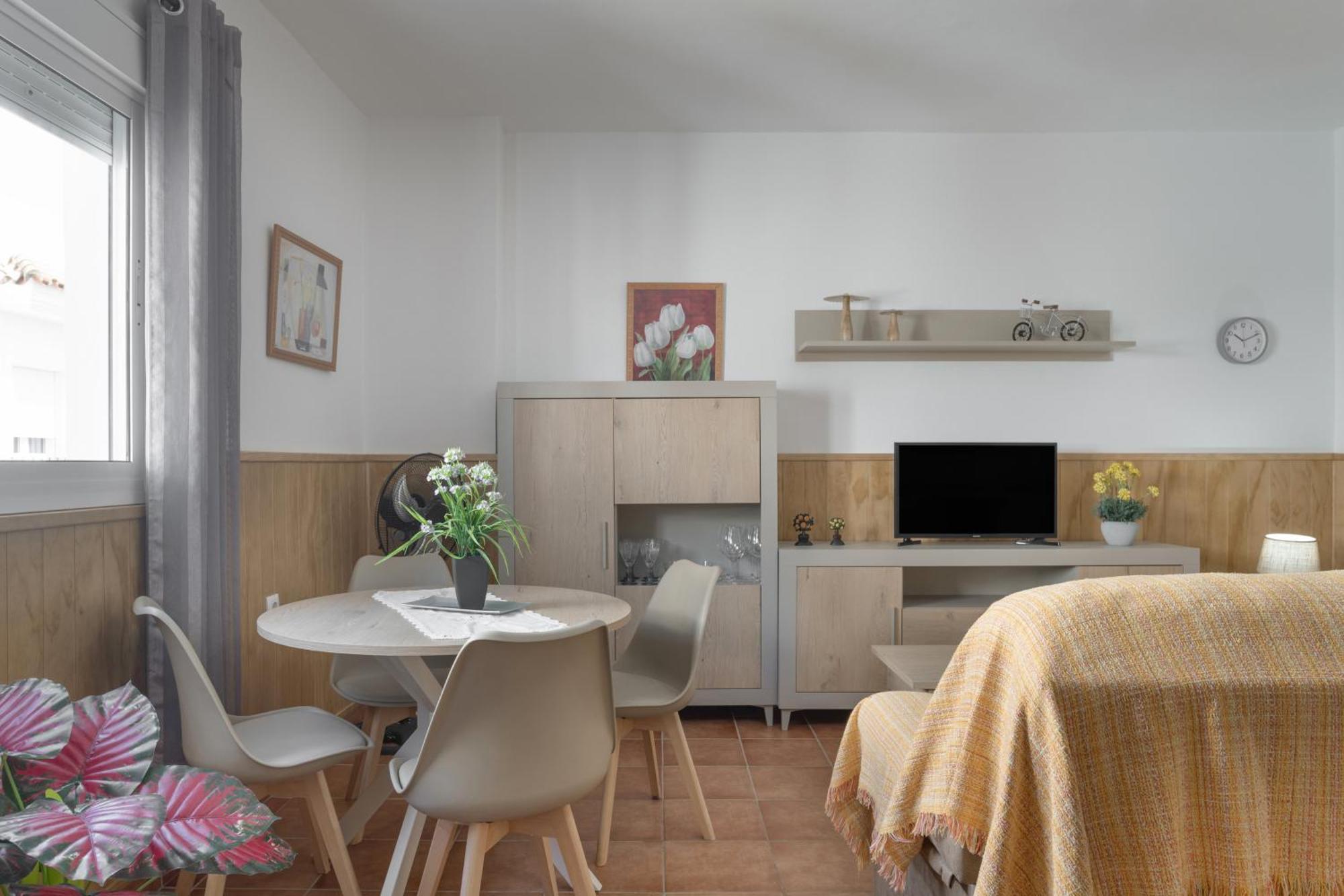 Apartamento Rocio - Solo Familias โกนิล เด ลาฟรอนเตรา ภายนอก รูปภาพ